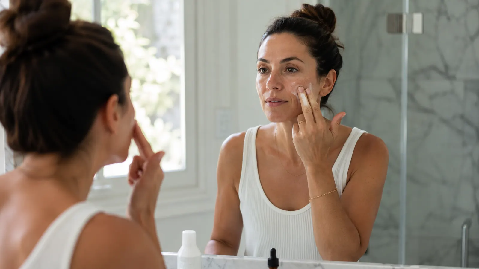 How to Wear Mineral Sunscreen Every Day Without a White Cast